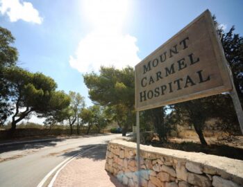 GWU registra una controversia industriale al mount carmel hospital