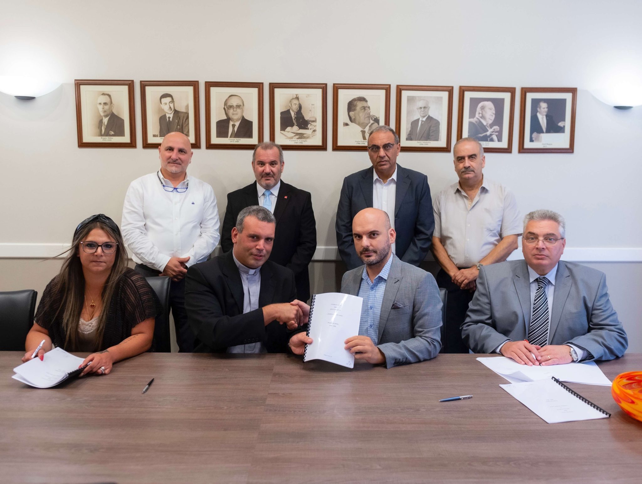 The GWU with the first collective agreement for employees of the Arka Foundation
