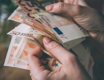 Il-maġġoranza tal-ħaddiema jaqilgħu aktar minn €20,000