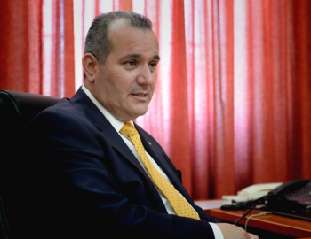 “Soddisfatto delle nuove pratiche introdotte per i dipendenti pubblici, compresa la misura proposta dal GWU”