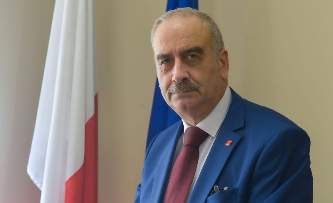 Ħaddiema barranin: Is-solidarjetà, mhux l-esklużjoni, hija t-triq ‘il quddiem