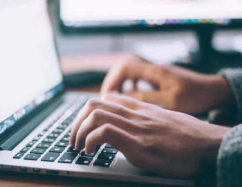 Ħidma biex l-anzjani kollha jkollhom internet b’xejn