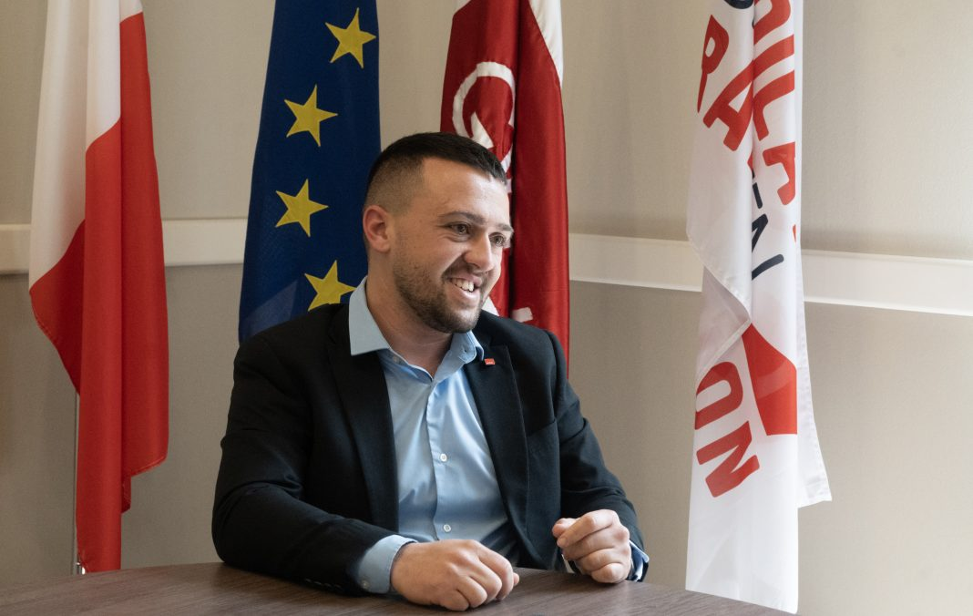 Onorat li nagħmel parti mill-GWU biex inkompli nibni fuq dak li sibt