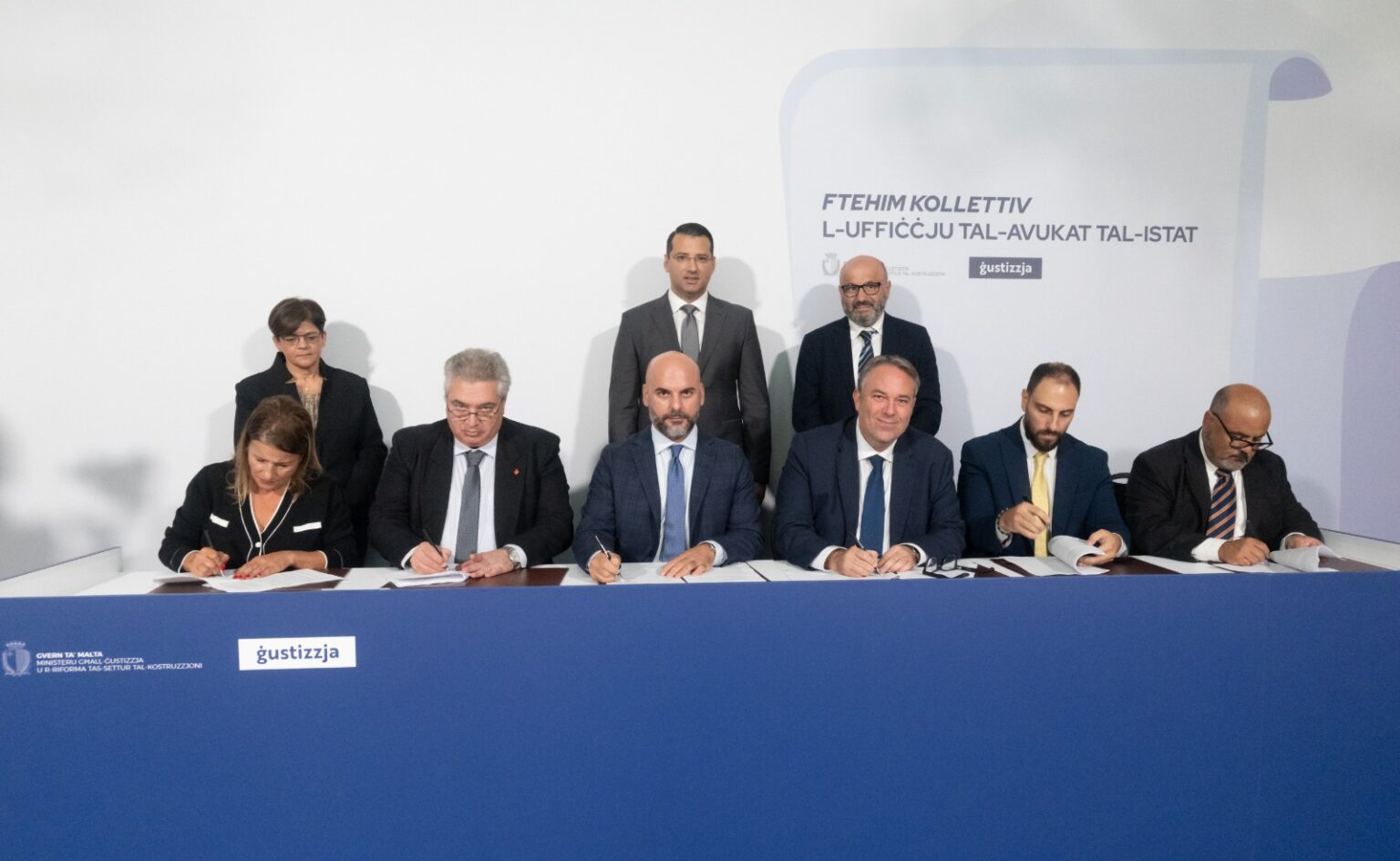 L-ewwel Ftehim Kollettiv għall-gradi amministrattivi fl-Uffiċċju tal-Avukat tal-Istat