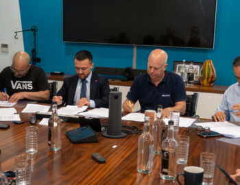 La GWU firma un nuovo Contratto Collettivo per i dipendenti di Evos Ltd.
