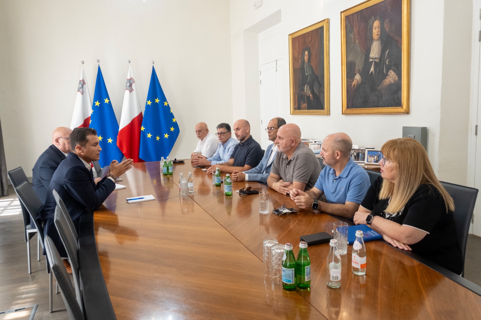 L-ekonomija u l-Viżjoni Malta 2050 fiċ-ċentru tad-diskussjoni f’laqgħa bejn il-GWU u l-Ministru Silvio Schembri