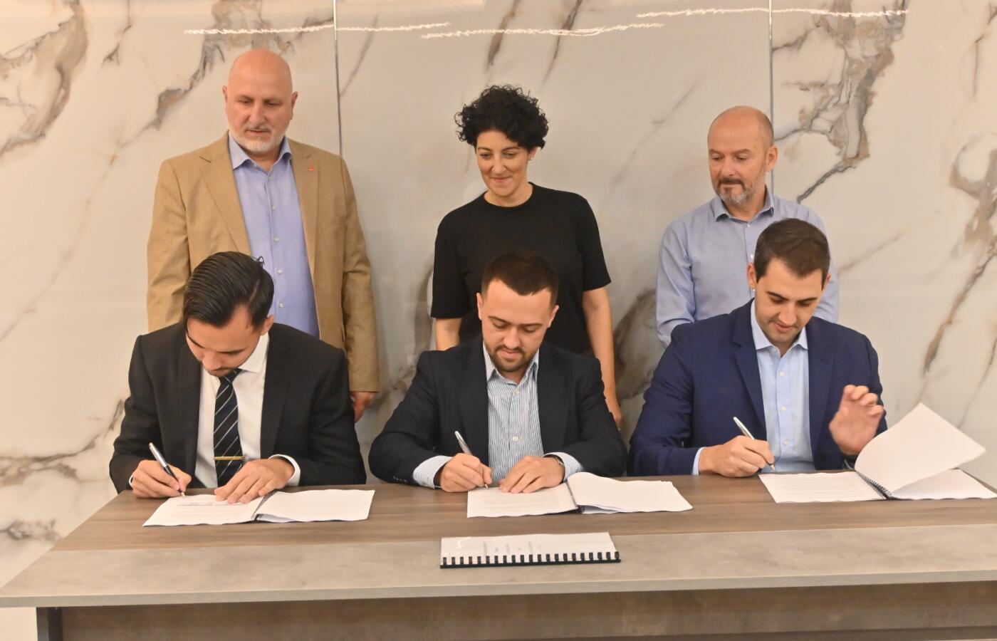 GWU signs new Collective Agreement for Challenge Air Cargo Limited pilots